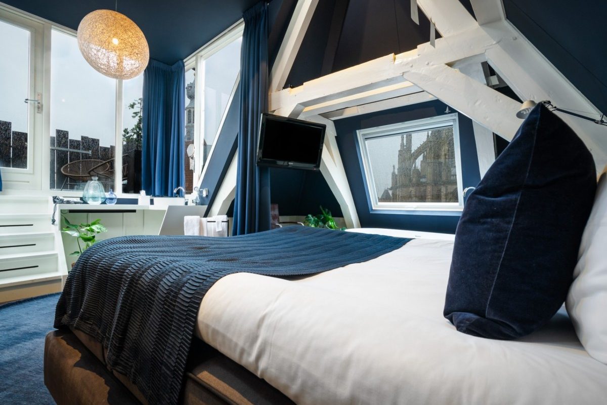 hotel simple kamer